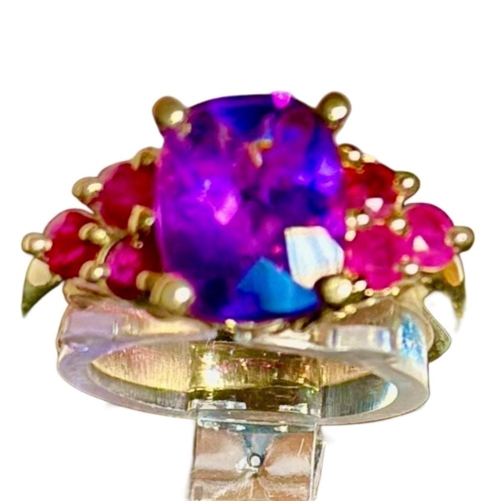 10 KT AMETHYST RUBIES Large Faucet Cut 6 Rubies Size 6 1/4 Ring solid gold 10kt